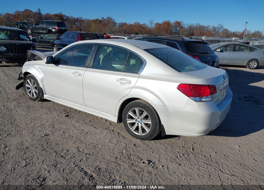 2011 SUBARU LEGACY 2.5I PREMIUM VIN: 4S3BMBG67B3220613
