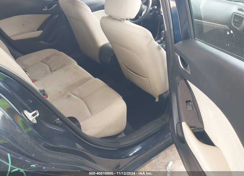 2018 MAZDA 3 SPORT VIN: 3MZBN1U70JM226882