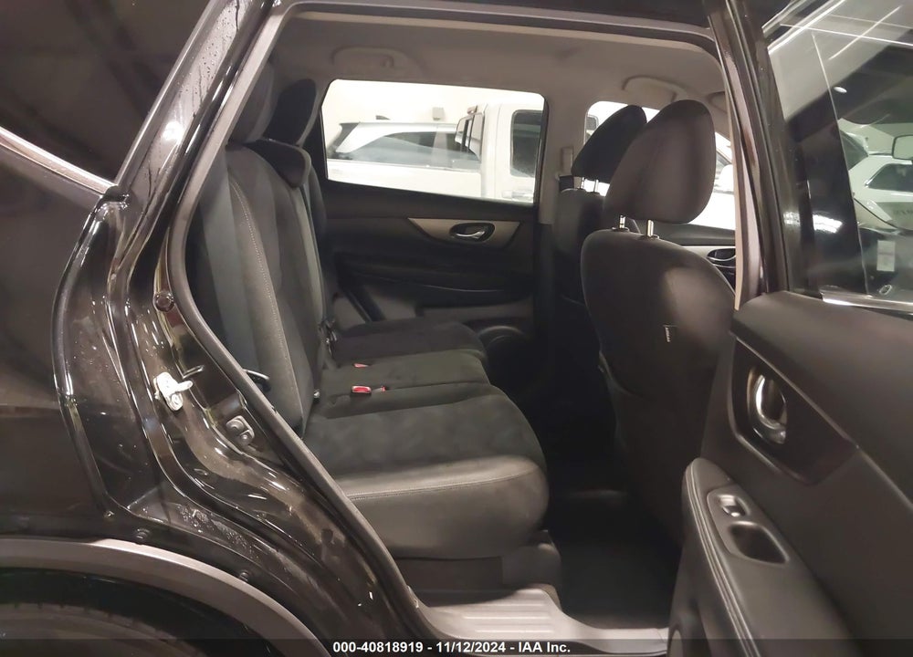 2015 NISSAN ROGUE SV VIN: KNMAT2MV9FP539469