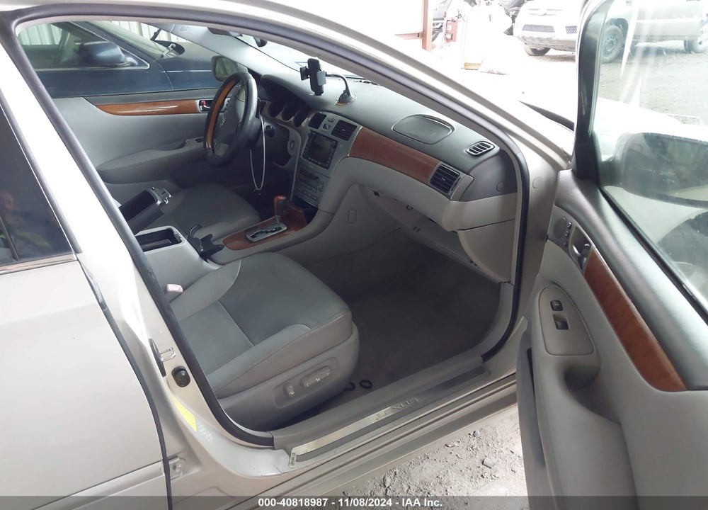 2005 LEXUS ES 330 VIN: JTHBA30G155139793
