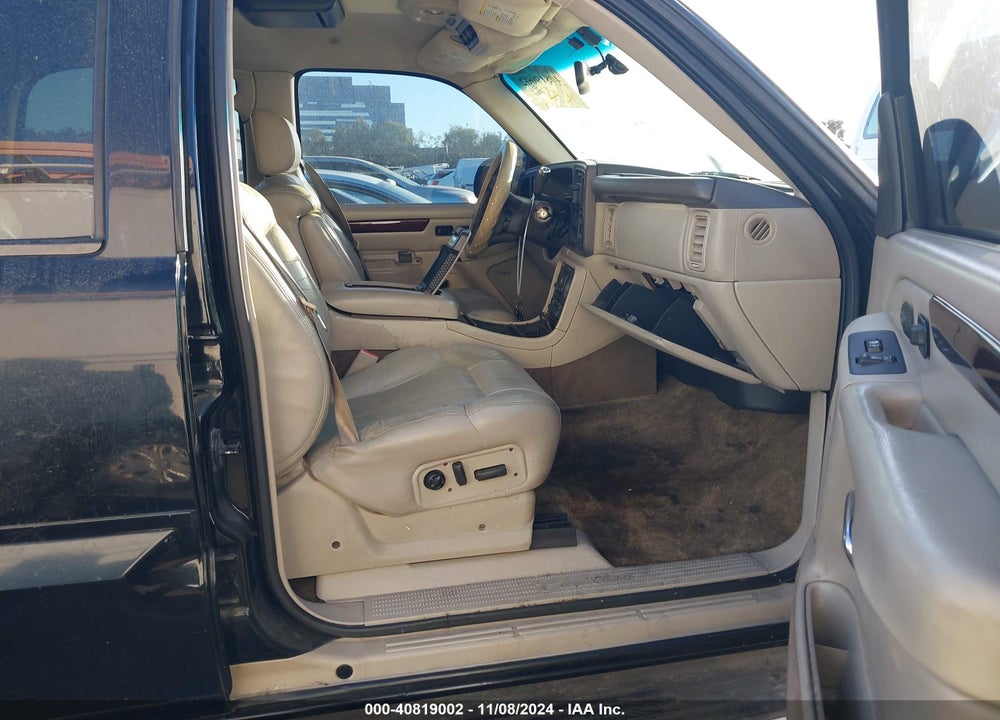 2002 CADILLAC ESCALADE STANDARD VIN: 1GYEK63N92R130877