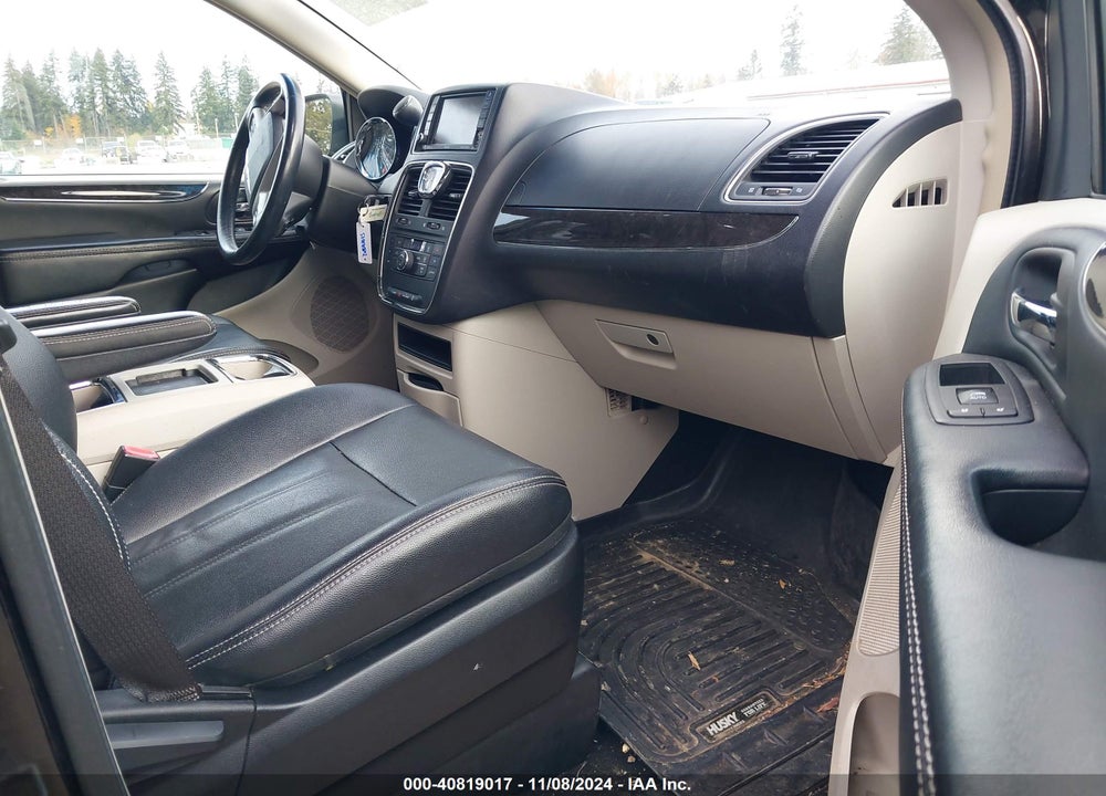 2015 CHRYSLER TOWN & COUNTRY VIN: 2C4RC1BG1FR752061