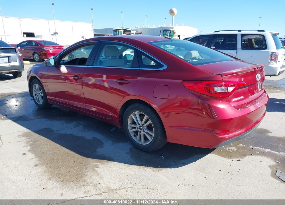 2015 HYUNDAI SONATA SE VIN: 5NPE24AF4FH223423