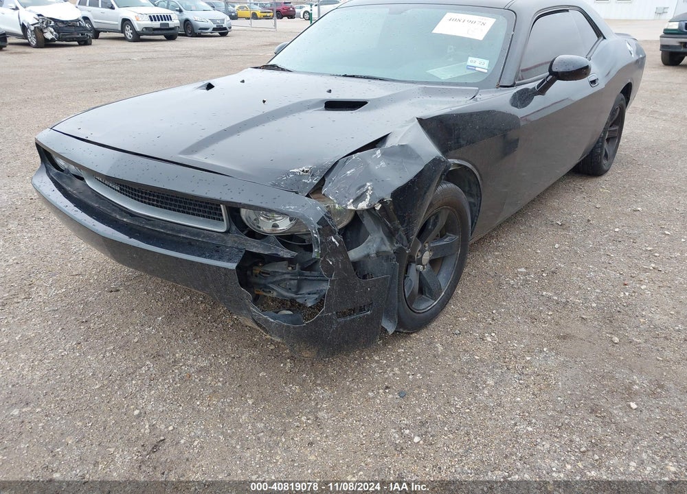 2013 DODGE CHALLENGER SXT VIN: 2C3CDYAG4DH675013