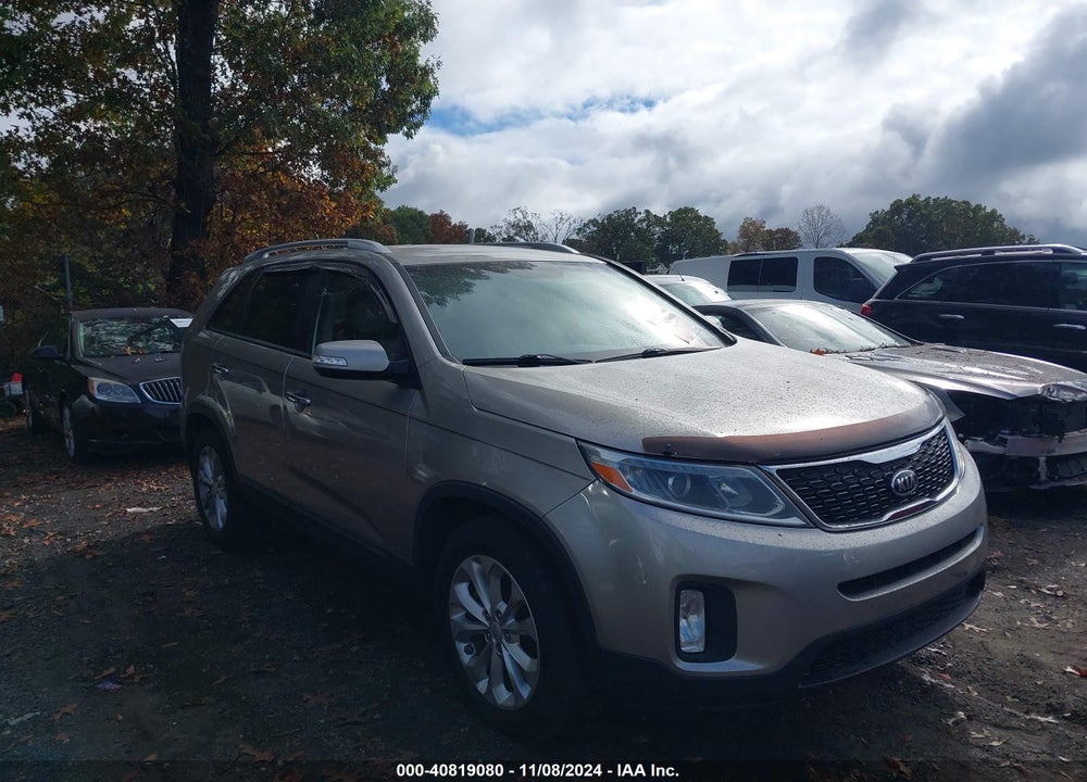 2015 KIA SORENTO EX V6 VIN: 5XYKU4A77FG633842