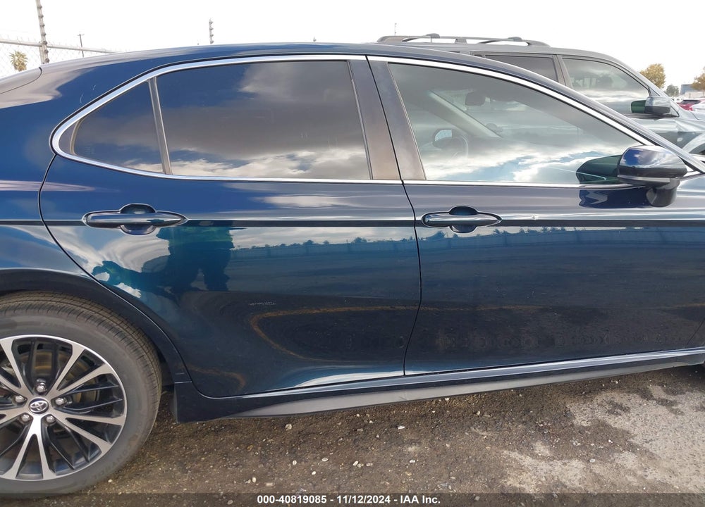 2018 TOYOTA CAMRY SE VIN: JTNB11HK3J3036360