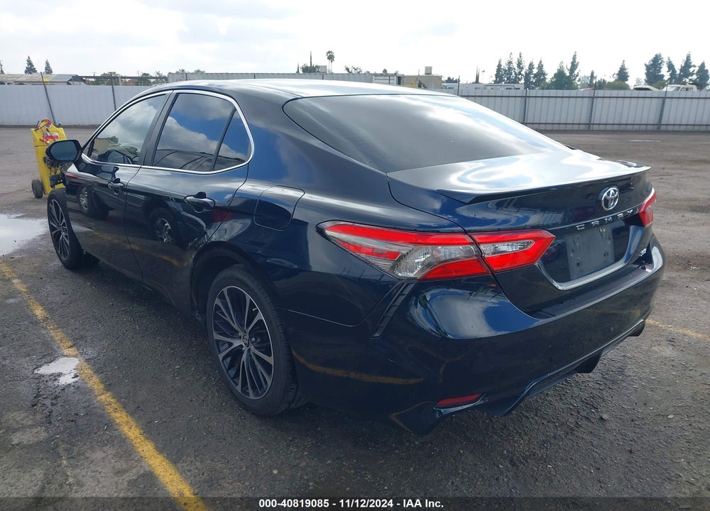 2018 TOYOTA CAMRY SE VIN: JTNB11HK3J3036360
