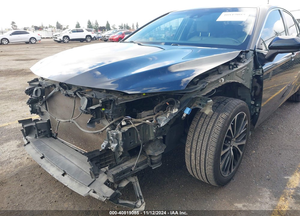 2018 TOYOTA CAMRY SE VIN: JTNB11HK3J3036360