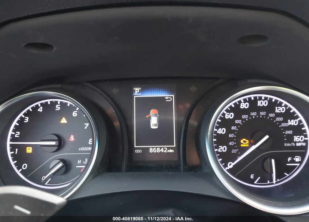 2018 TOYOTA CAMRY SE VIN: JTNB11HK3J3036360