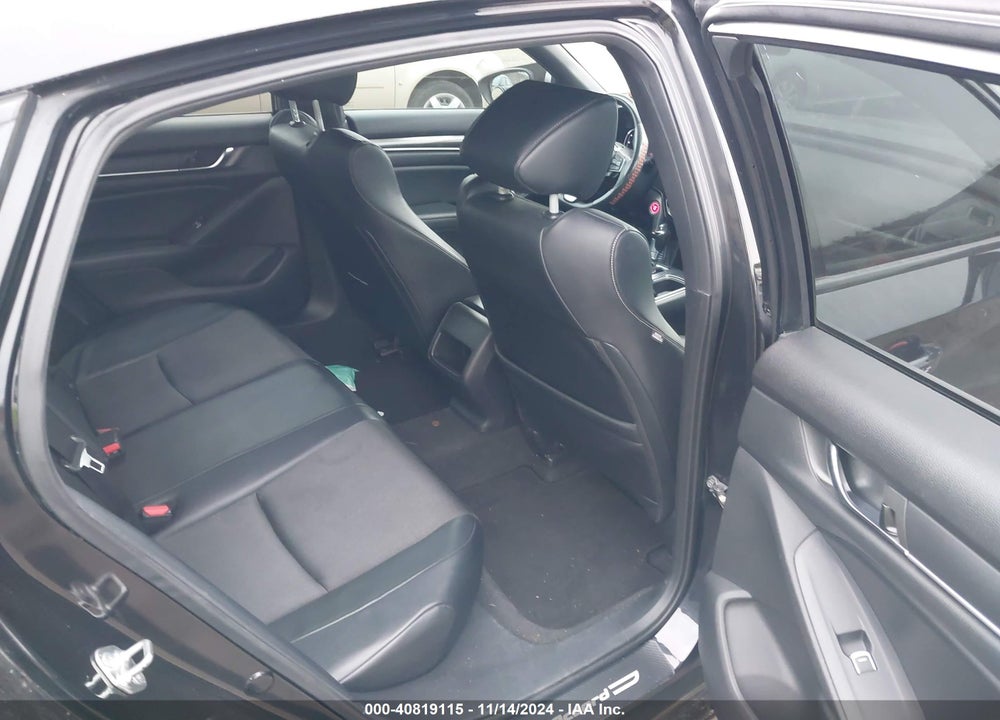 2018 HONDA ACCORD SPORT VIN: 1HGCV1F33JA030001