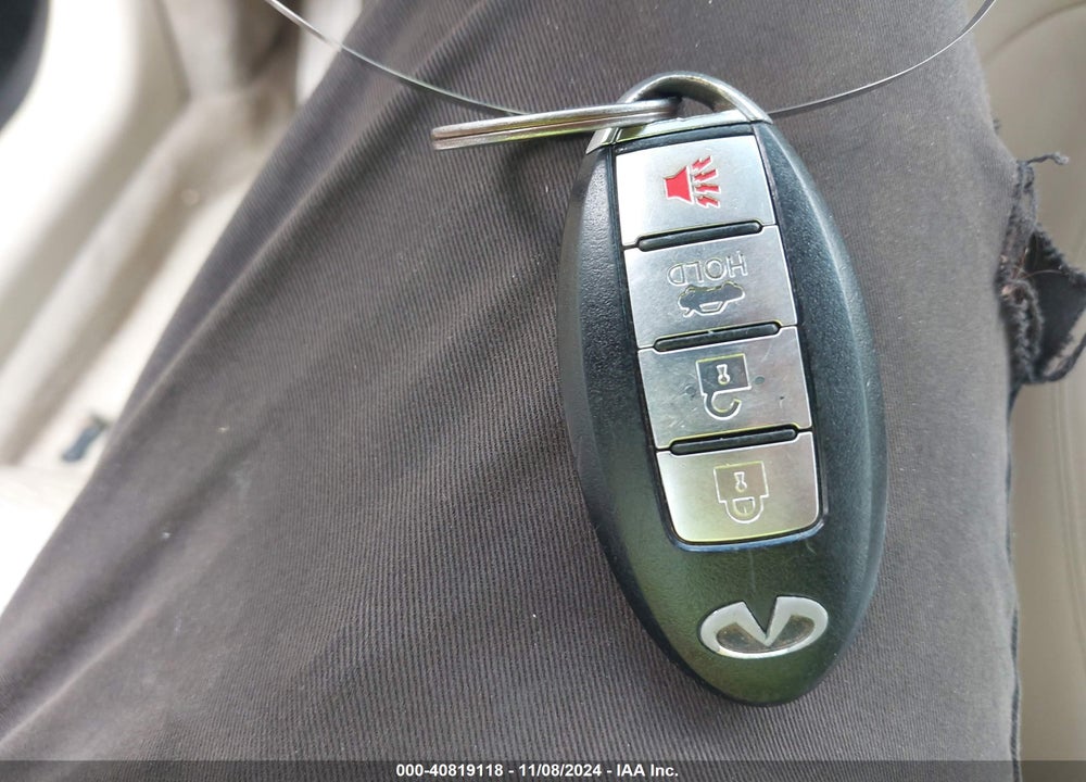 2011 INFINITI M37 VIN: JN1BY1APXBM324235