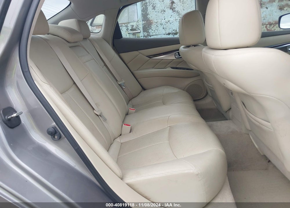 2011 INFINITI M37 VIN: JN1BY1APXBM324235