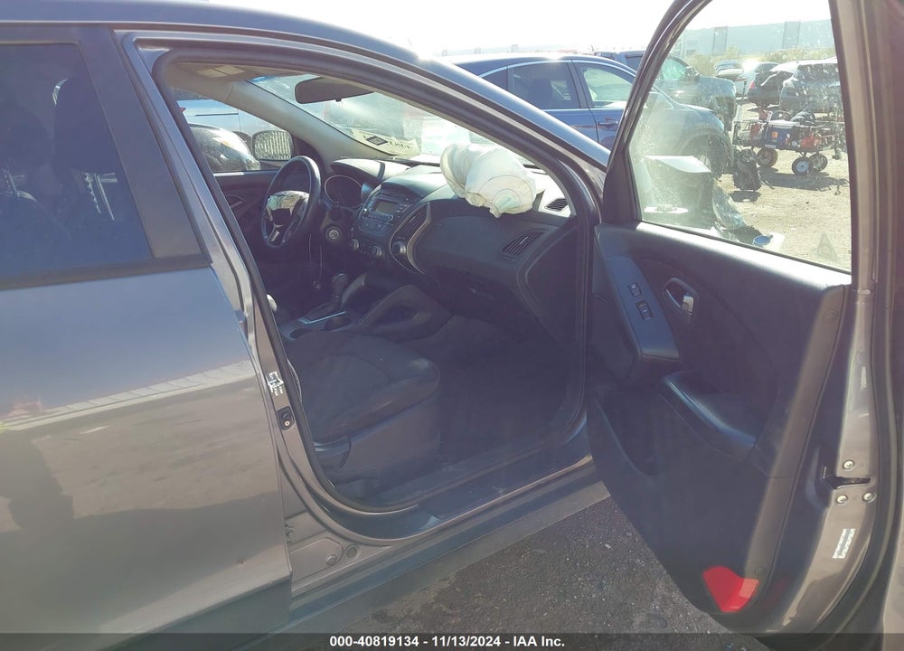 2015 HYUNDAI TUCSON VIN: KM8JTCAF1FU991075