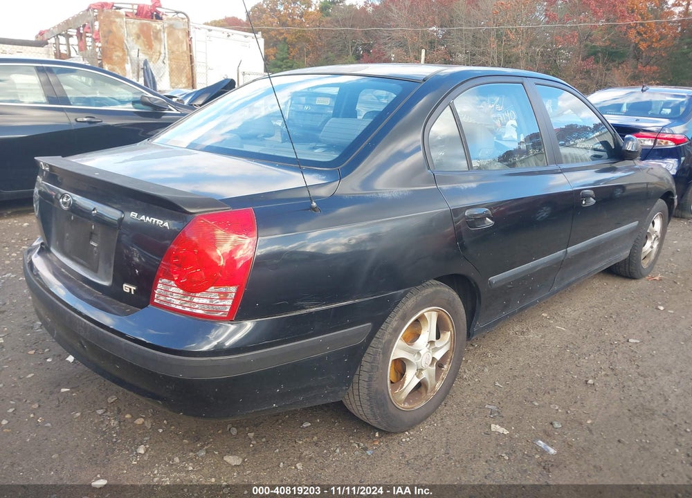 2005 HYUNDAI ELANTRA GLS/GT VIN: KMHDN46D25U940655