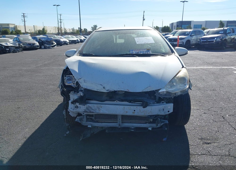 2014 TOYOTA PRIUS C ONE VIN: JTDKDTB37E1574585