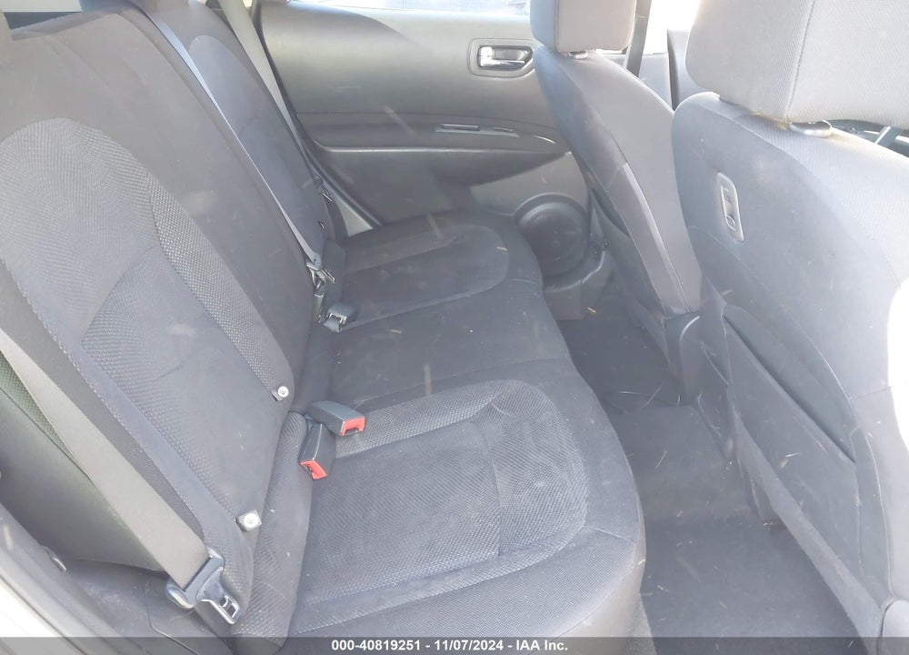 2014 NISSAN ROGUE SELECT S VIN: JN8AS5MT0EW605595