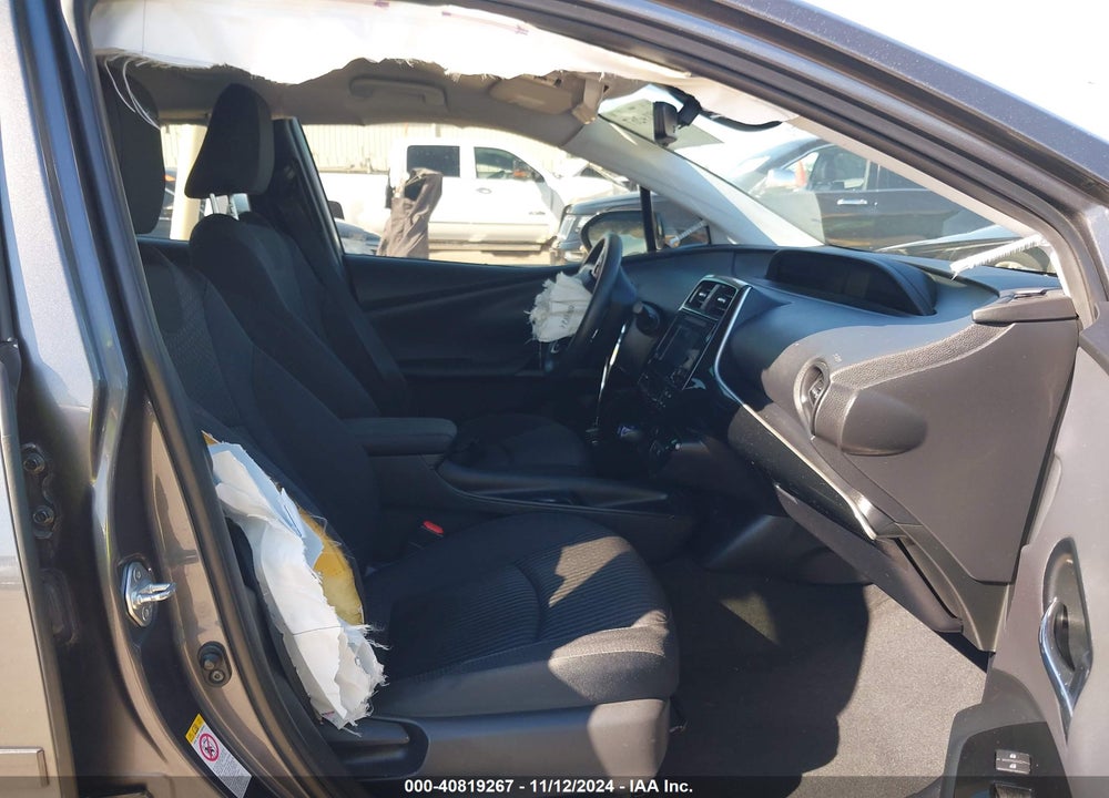 2018 TOYOTA PRIUS TWO VIN: JTDKBRFU7J3065672
