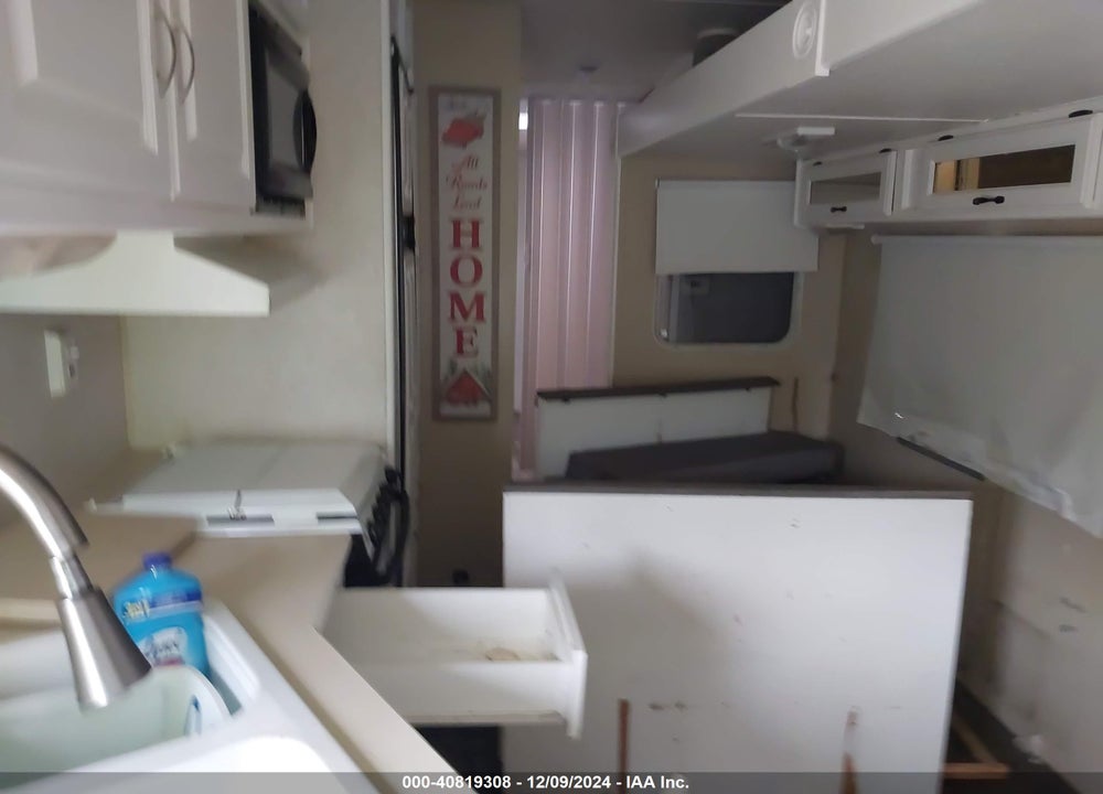 2002 JAYCO EAGLE VIN: 1UJCJ02R225L80082