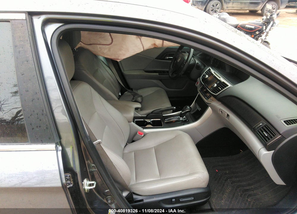 2014 HONDA ACCORD EX-L VIN: 1HGCR2F86EA117919