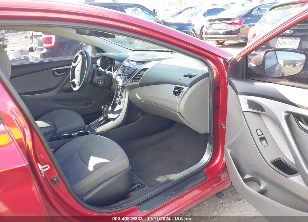 2015 HYUNDAI ELANTRA SE VIN: 5NPDH4AE2FH564353