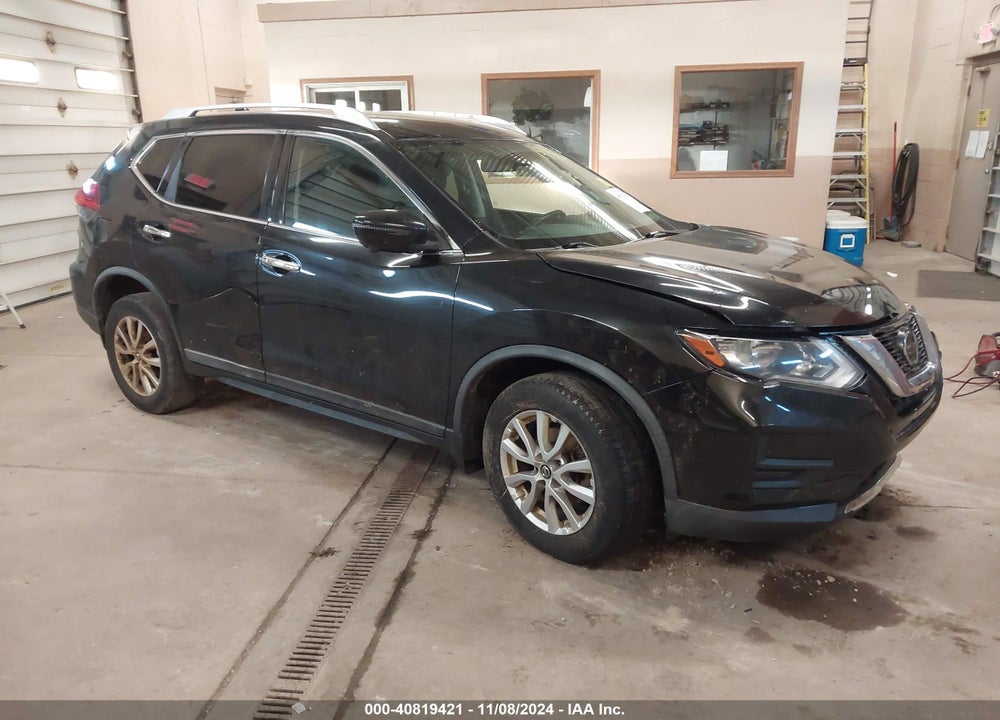 2018 NISSAN ROGUE SV VIN: KNMAT2MV0JP584759