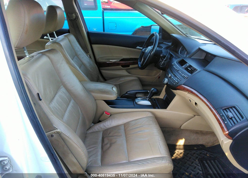 2012 HONDA ACCORD 2.4 EX-L VIN: 1HGCP2F82CA087871