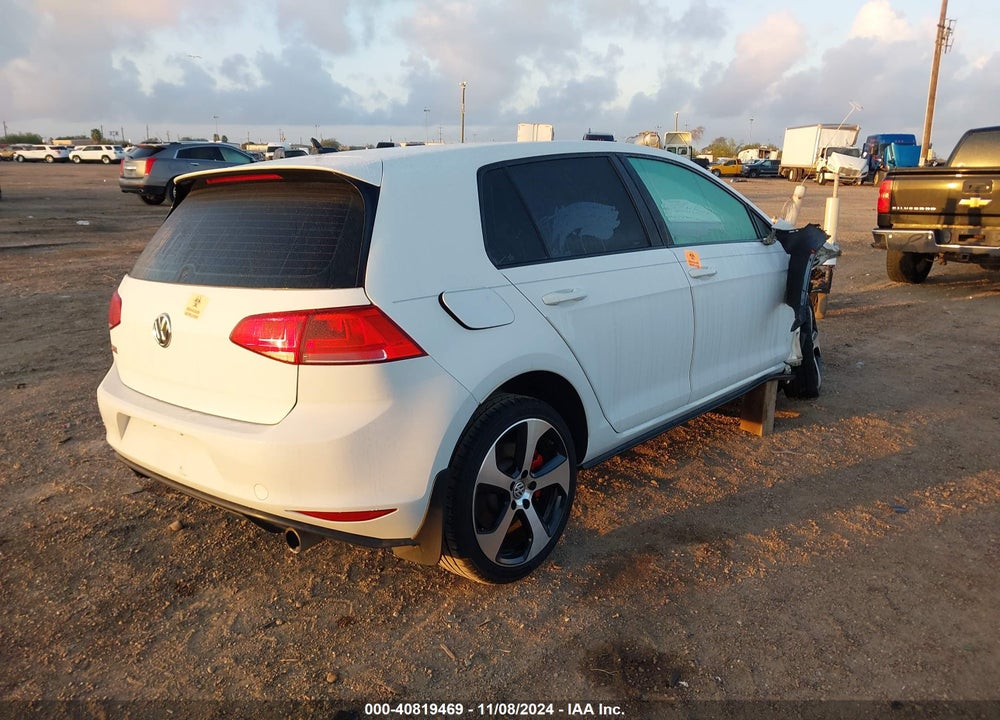 2016 VOLKSWAGEN GOLF GTI AUTOBAHN W/PERFORMANCE PACKAGE 4-DOOR VIN: 3VW547AUXGM050560