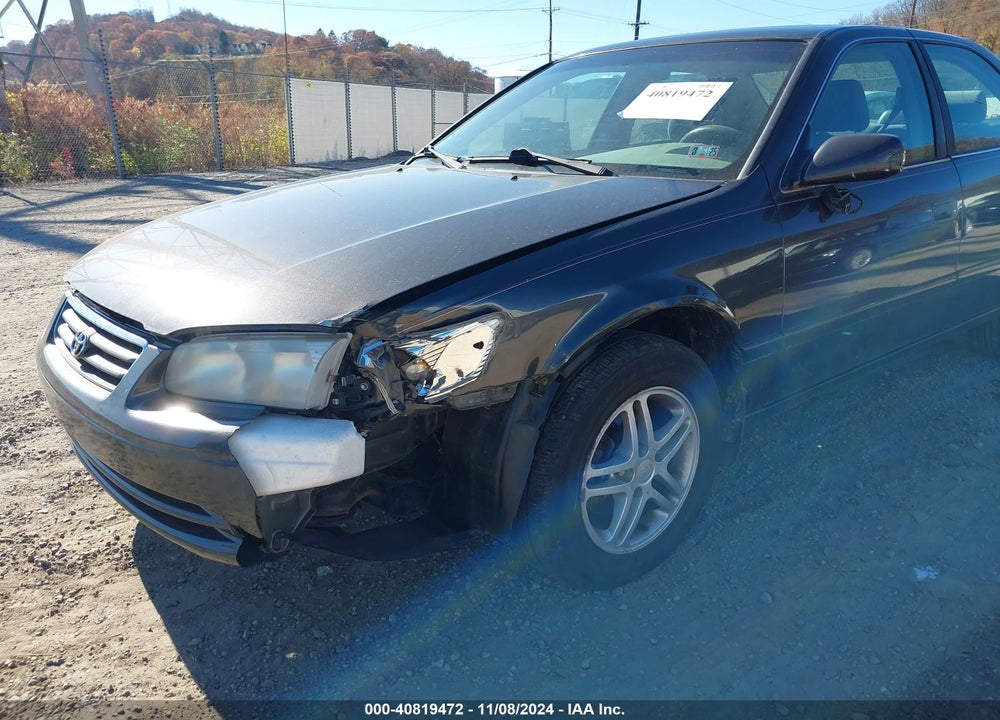 2000 TOYOTA CAMRY LE VIN: 4T1BG28K0YU992839