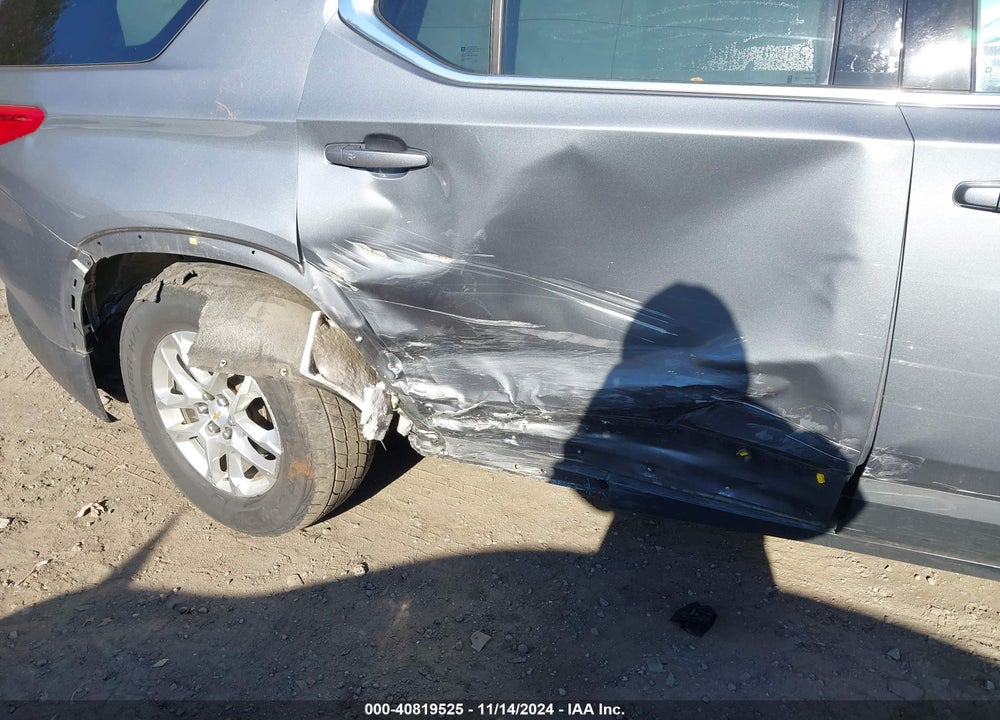 2018 CHEVROLET TRAVERSE 1LT VIN: 1GNEVGKW0JJ228343