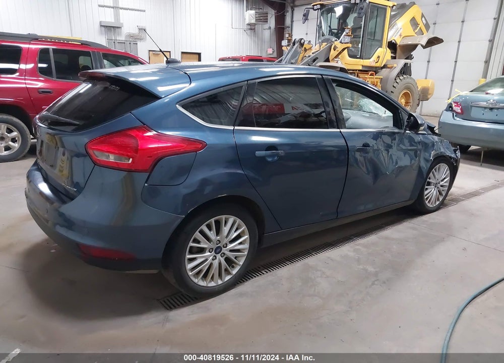 2018 FORD FOCUS TITANIUM VIN: 1FADP3N2XJL326497