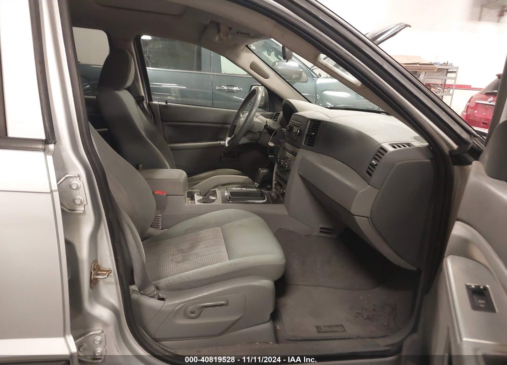 2007 JEEP GRAND CHEROKEE LAREDO VIN: 1J8GR48K07C610581