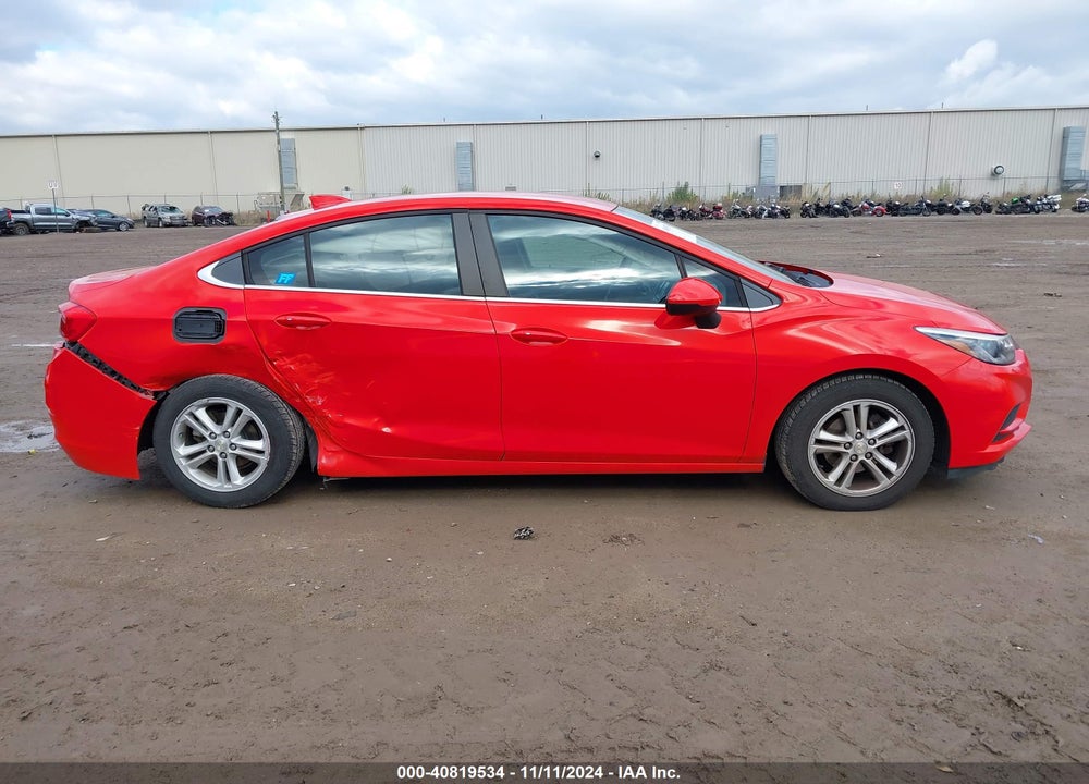 2017 CHEVROLET CRUZE LT AUTO VIN: 1G1BE5SM7H7110272