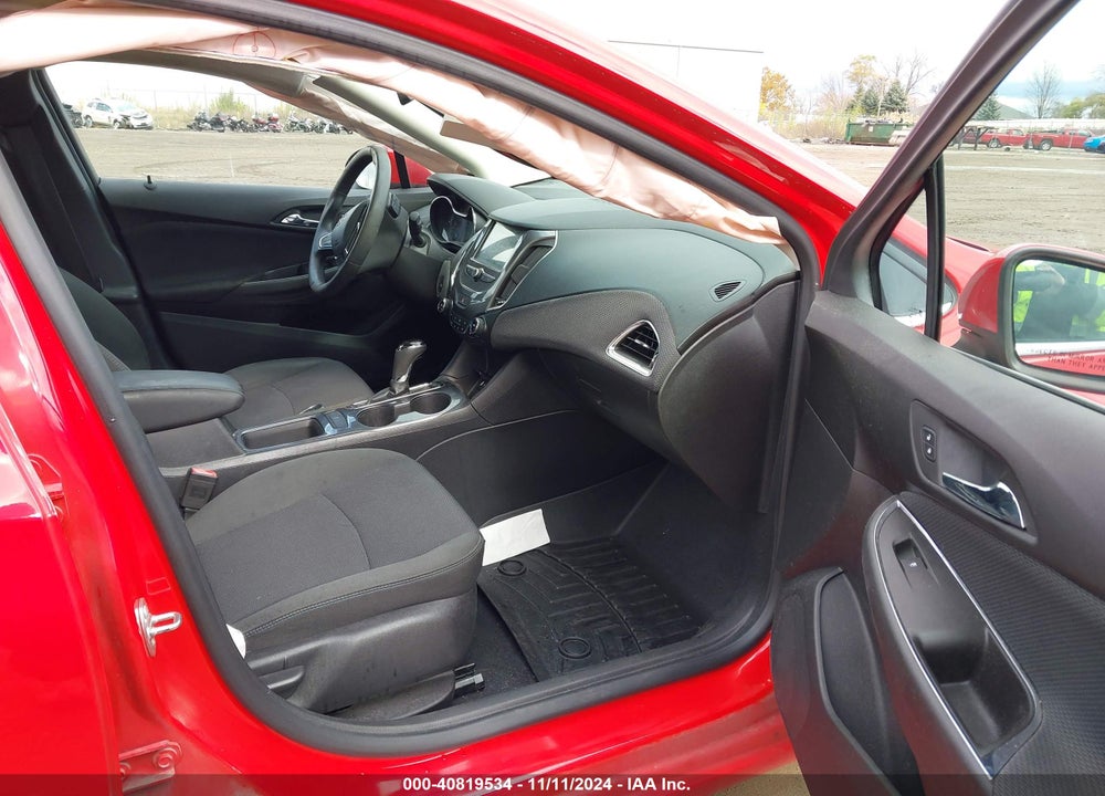 2017 CHEVROLET CRUZE LT AUTO VIN: 1G1BE5SM7H7110272