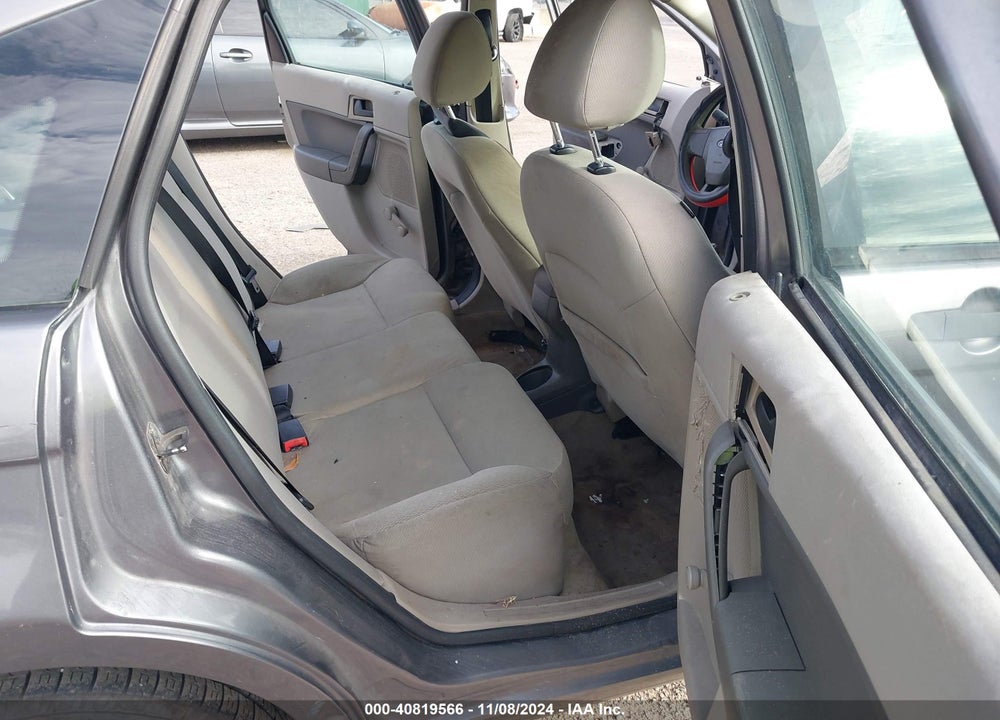 2010 FORD FOCUS S VIN: 1FAHP3EN0AW231036
