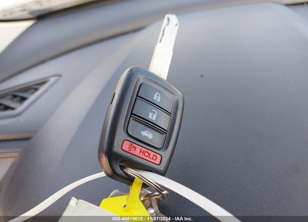 2019 HONDA CIVIC LX VIN: 19XFC2F67KE027019