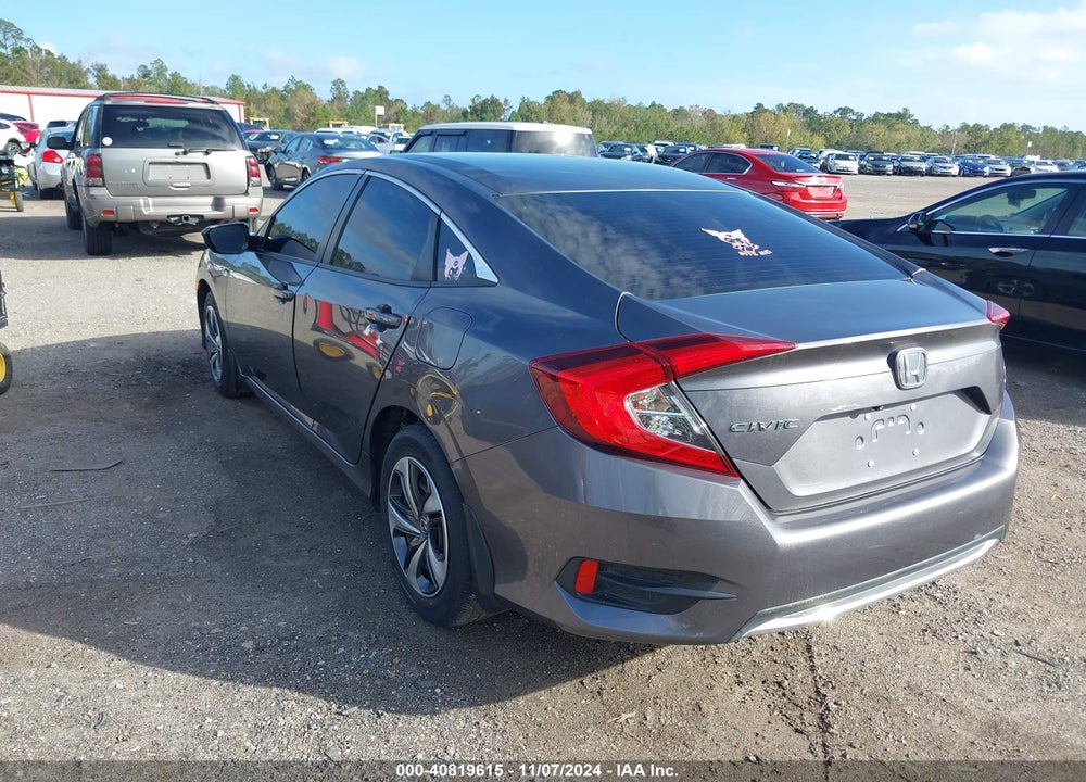 2019 HONDA CIVIC LX VIN: 19XFC2F67KE027019