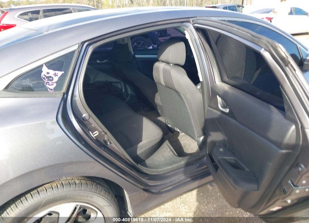 2019 HONDA CIVIC LX VIN: 19XFC2F67KE027019