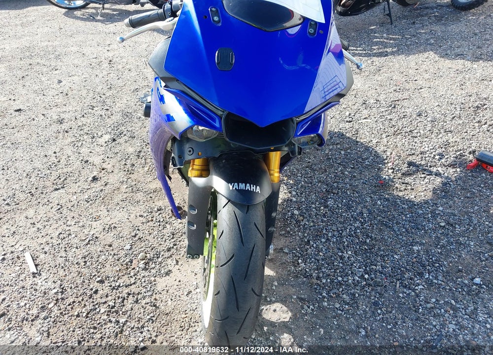 2018 YAMAHA YZFR1 VIN: JYARN39E6JA004165