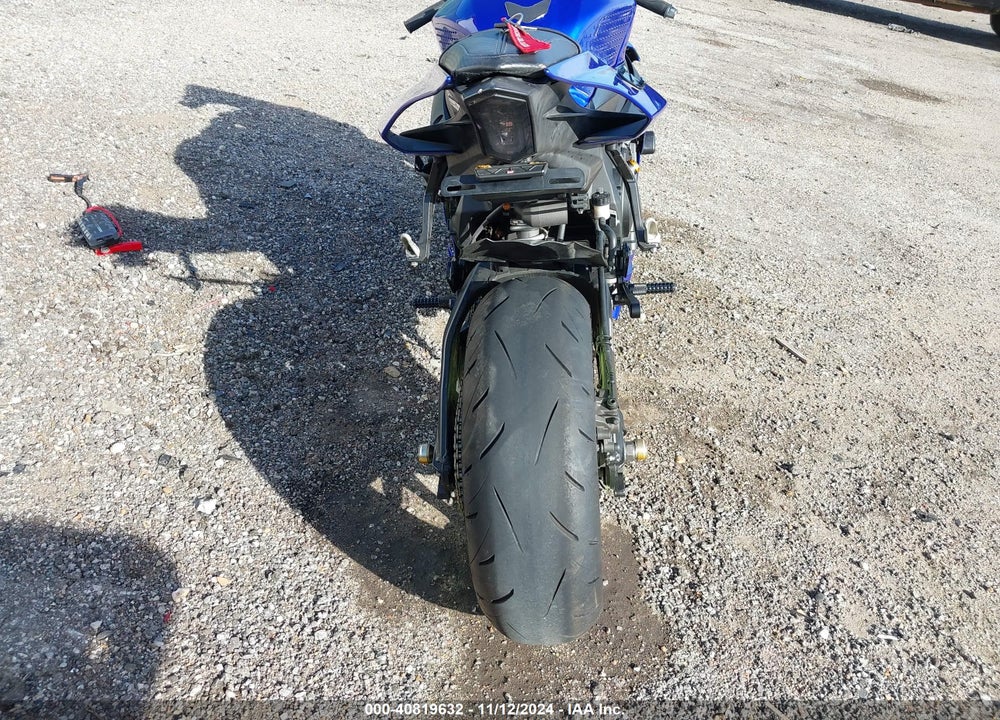 2018 YAMAHA YZFR1 VIN: JYARN39E6JA004165