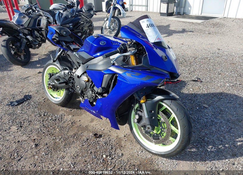 2018 YAMAHA YZFR1 VIN: JYARN39E6JA004165