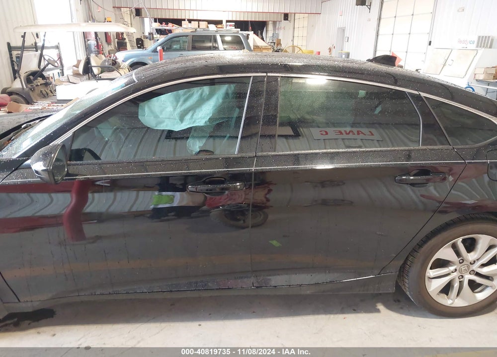 2018 HONDA ACCORD LX VIN: 1HGCV1F12JA259008