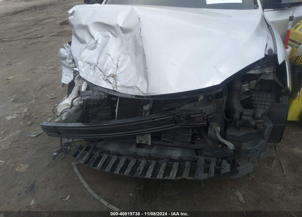 2015 NISSAN SENTRA SL VIN: 3N1AB7AP3FY238221
