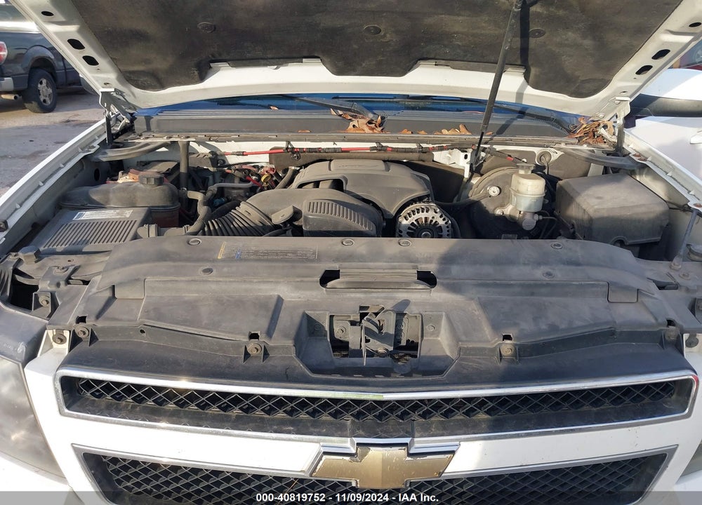 2007 CHEVROLET TAHOE LT VIN: 1GNFC13J67J401575