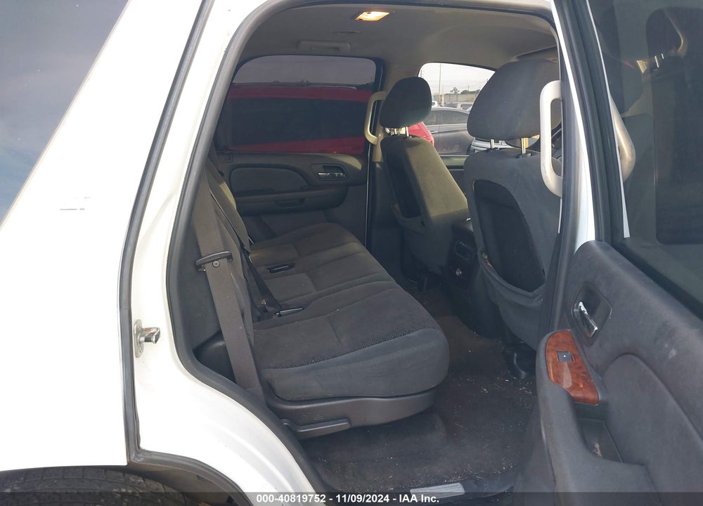 2007 CHEVROLET TAHOE LT VIN: 1GNFC13J67J401575