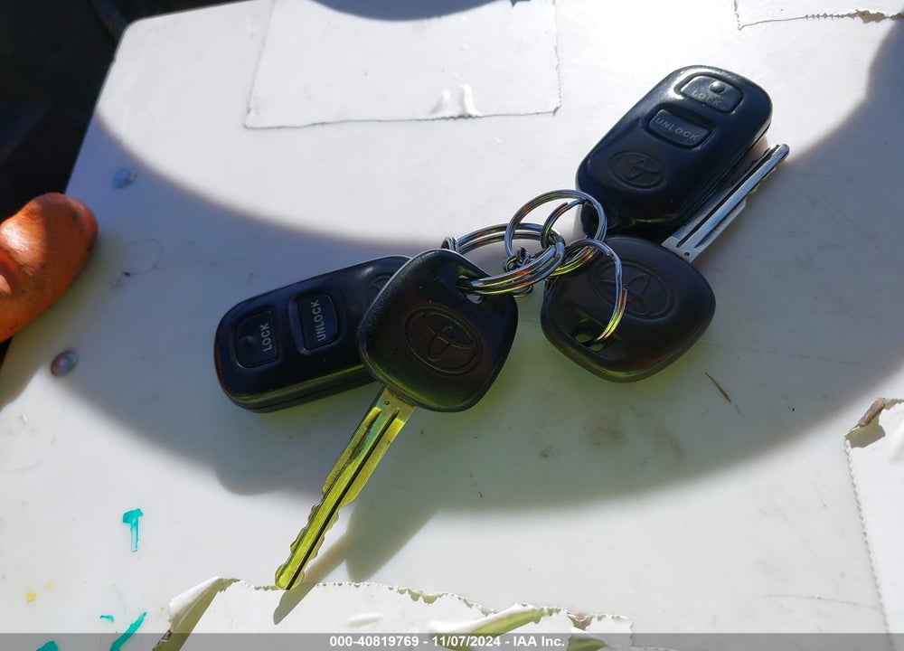 2005 TOYOTA COROLLA S VIN: 1NXBR32E65Z393345