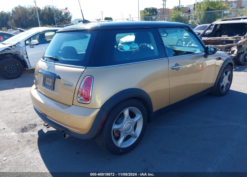 2005 MINI COOPER VIN: WMWRC33475TJ67022