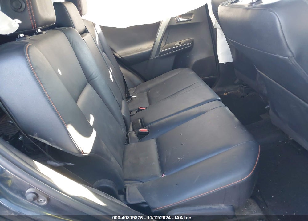 2017 TOYOTA RAV4 VIN: 2T3JFREV7HW647191