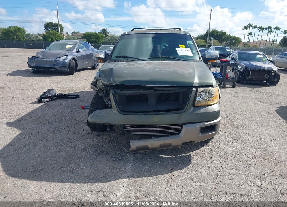 2004 FORD EXPEDITION XLT VIN: 1FMRU15W54LA04026