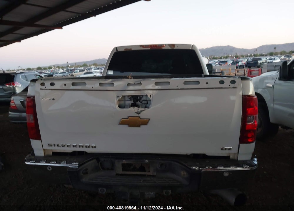 2013 CHEVROLET SILVERADO 2500HD LTZ VIN: 1GC1KYE80DF236100