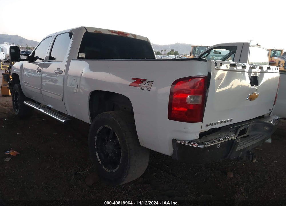 2013 CHEVROLET SILVERADO 2500HD LTZ VIN: 1GC1KYE80DF236100